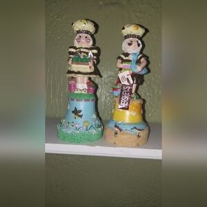 Hershey's Themed Chef Garden/Beach Themed Figurine Bells 2000 - Multicolor